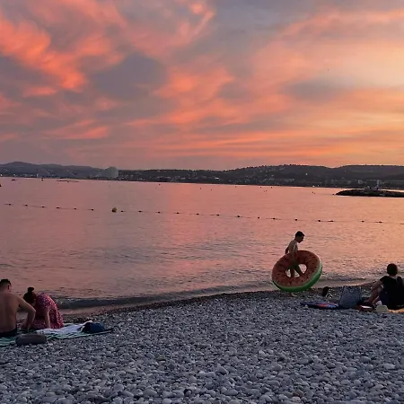 Mediterranee - Beachfront - Sun And Seaview - Pool - Private Parking