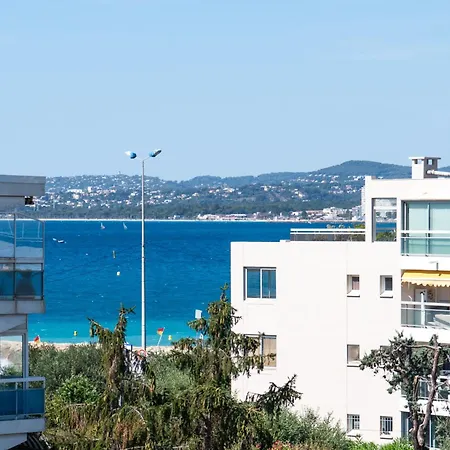 Apartment Mediterranee - Beachfront - Sun And Seaview - Pool - Private Parking Cagnes-sur-Mer